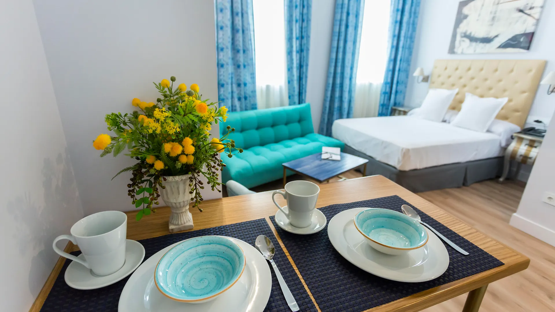 Daire Casa De La Merced Suites Málaga